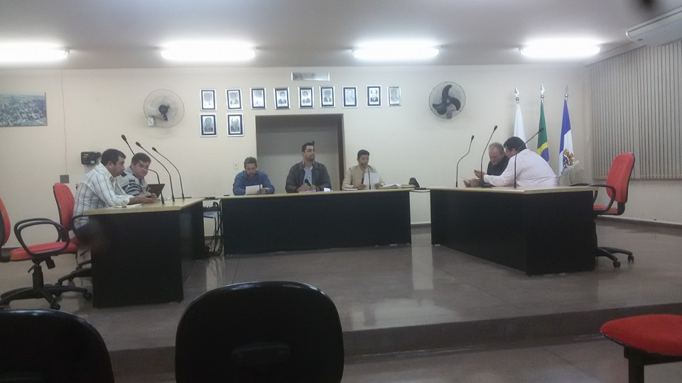Câmara aprova as Contas do Executivo Municipal, referente aos Exercícios Financeiros de 2007 a 2013.